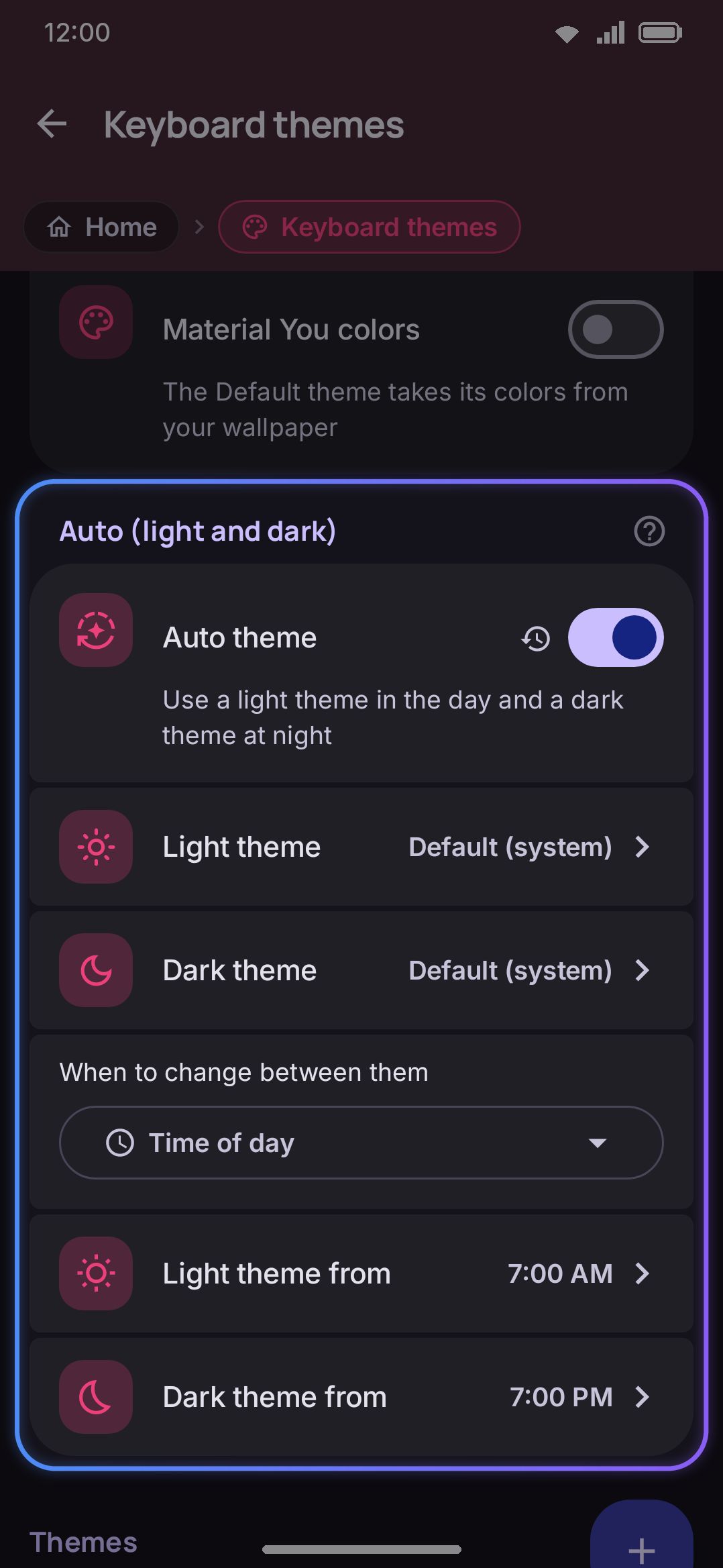 Auto theme on, with Time of day chosen and both clock rows visible.