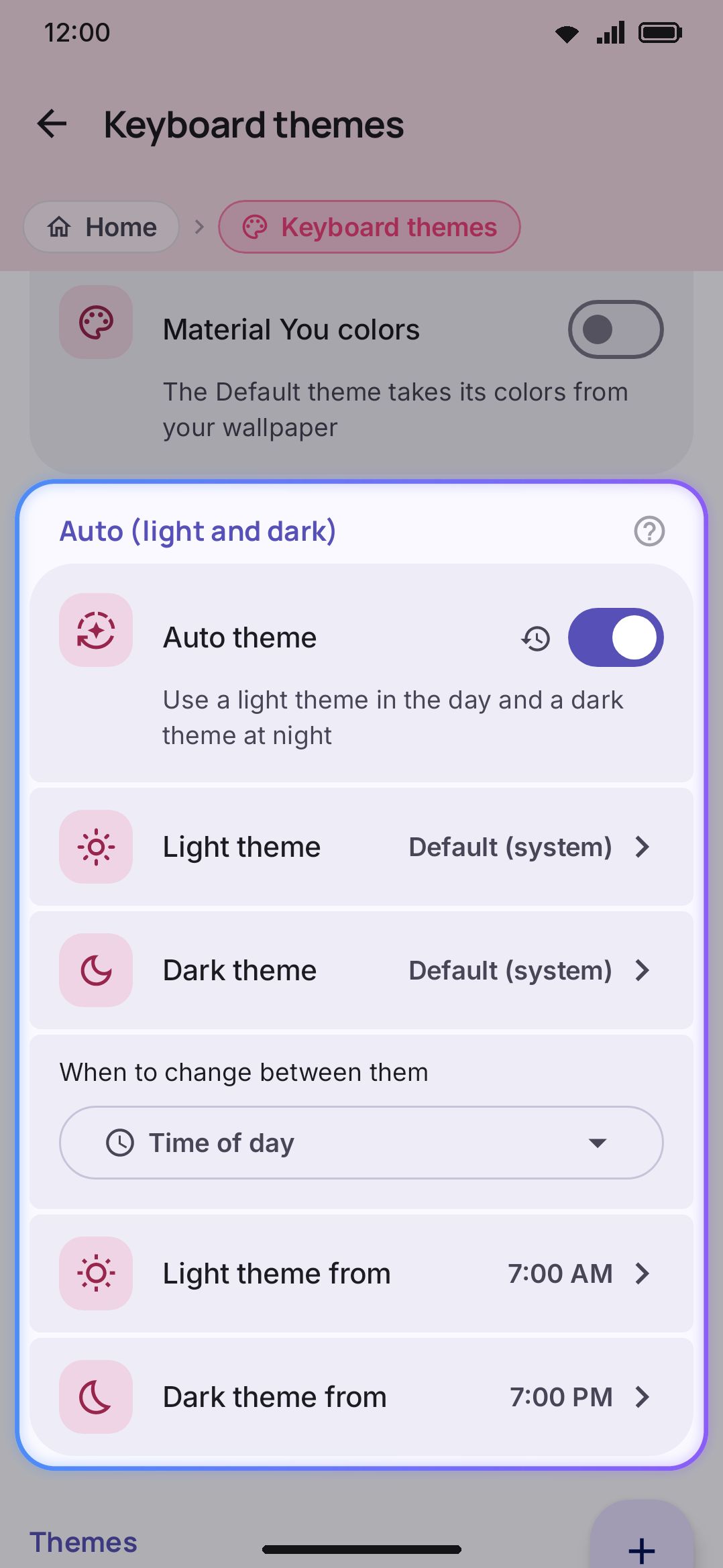 Auto theme on, with Time of day chosen and both clock rows visible.
